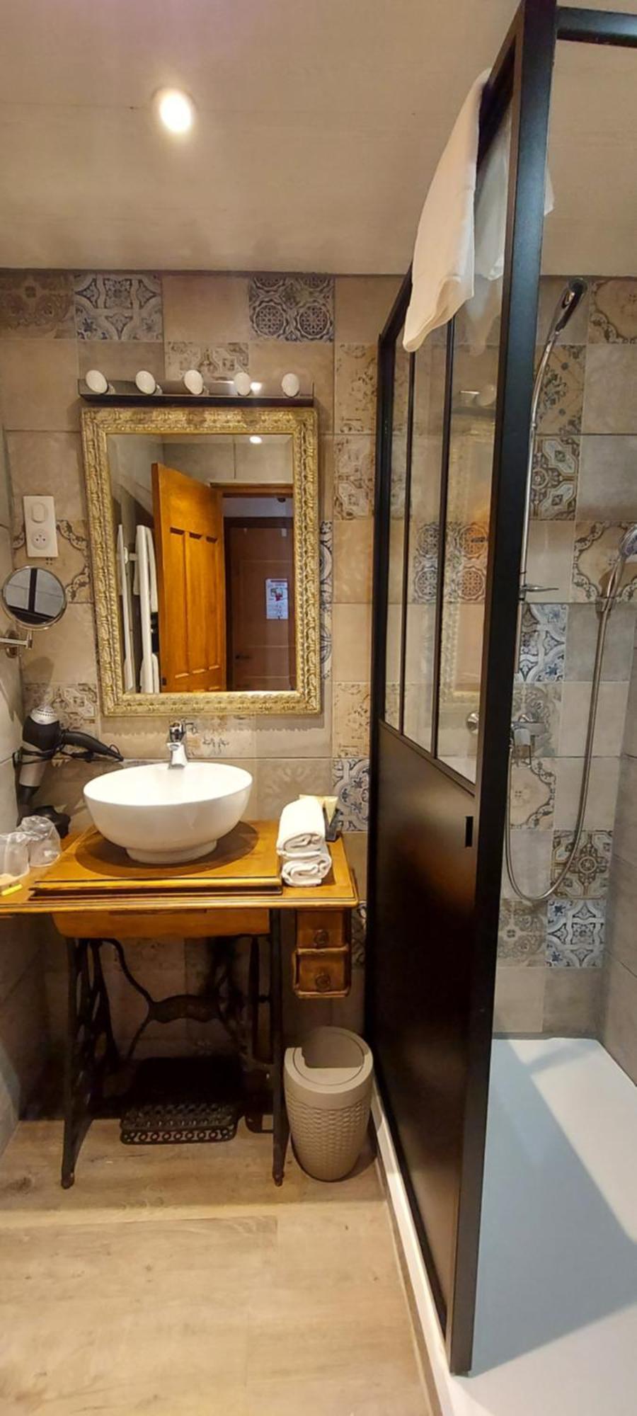 La Capitelle Hotell Mirmande Rom bilde