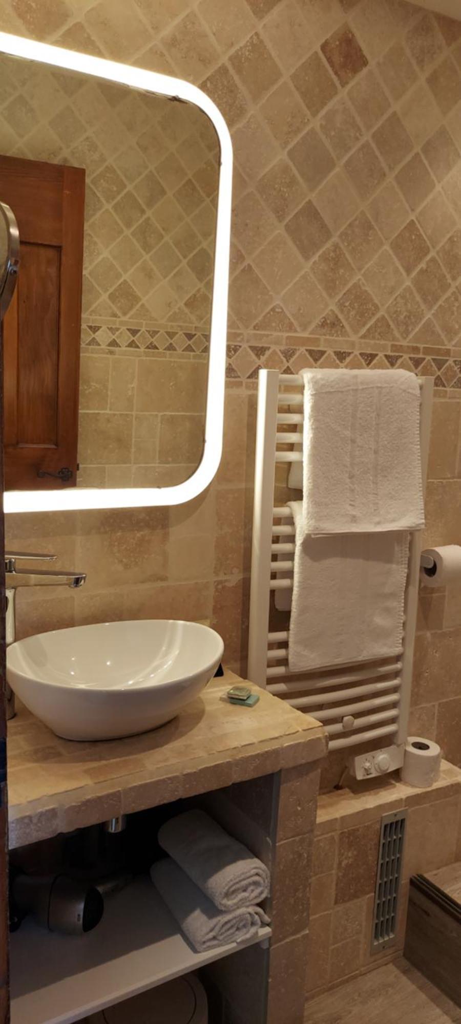 La Capitelle Hotell Mirmande Rom bilde