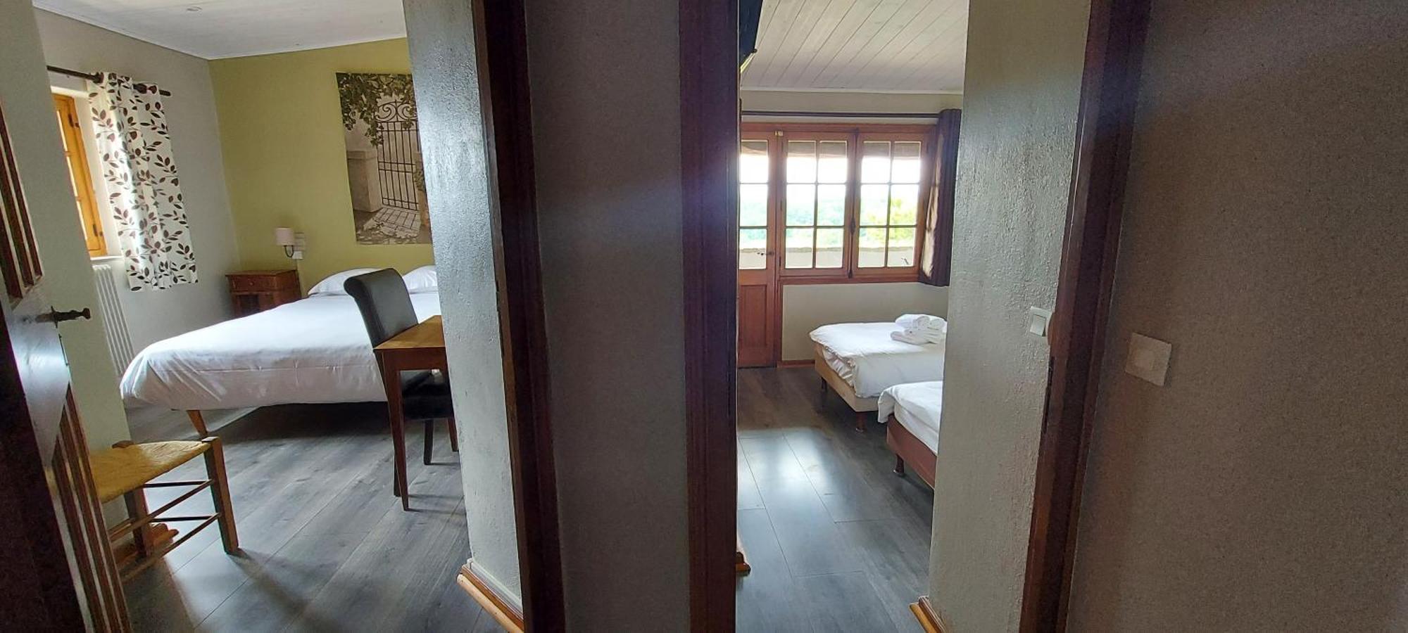 La Capitelle Hotell Mirmande Rom bilde