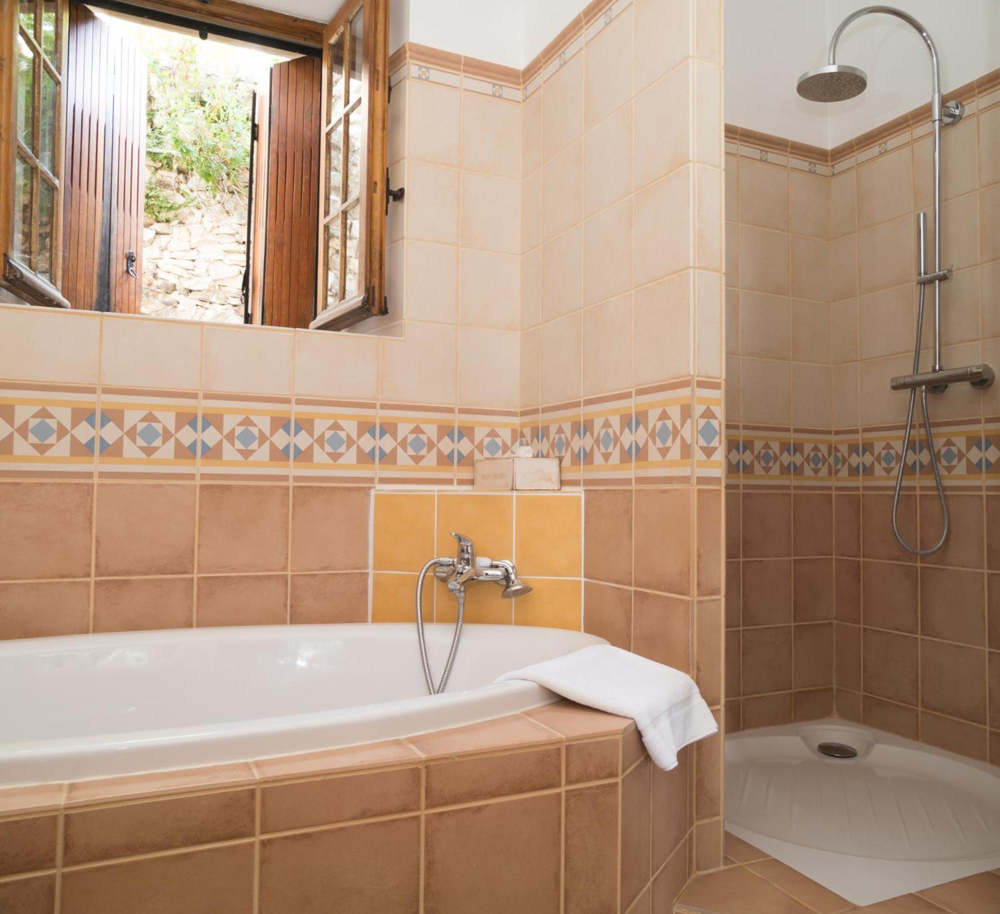 La Capitelle Hotell Mirmande Rom bilde